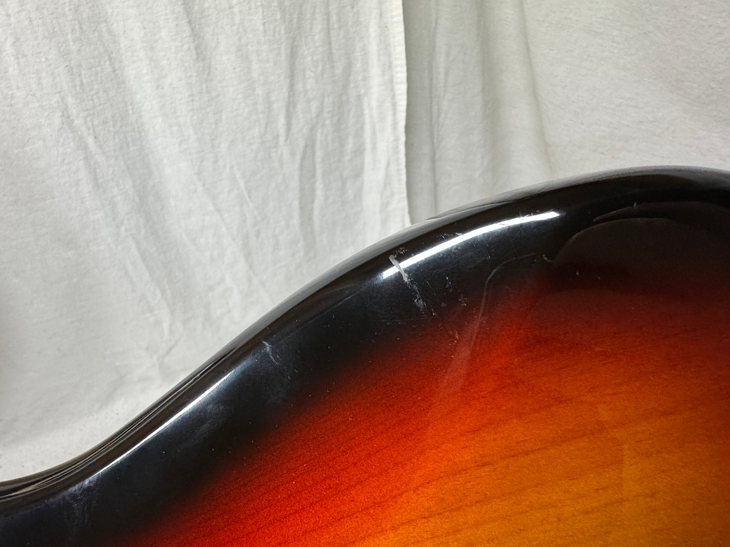 Fender American Standard Stratocaster Guitar 2008 - 3-Color Sunburst / Rosewood fingerboard