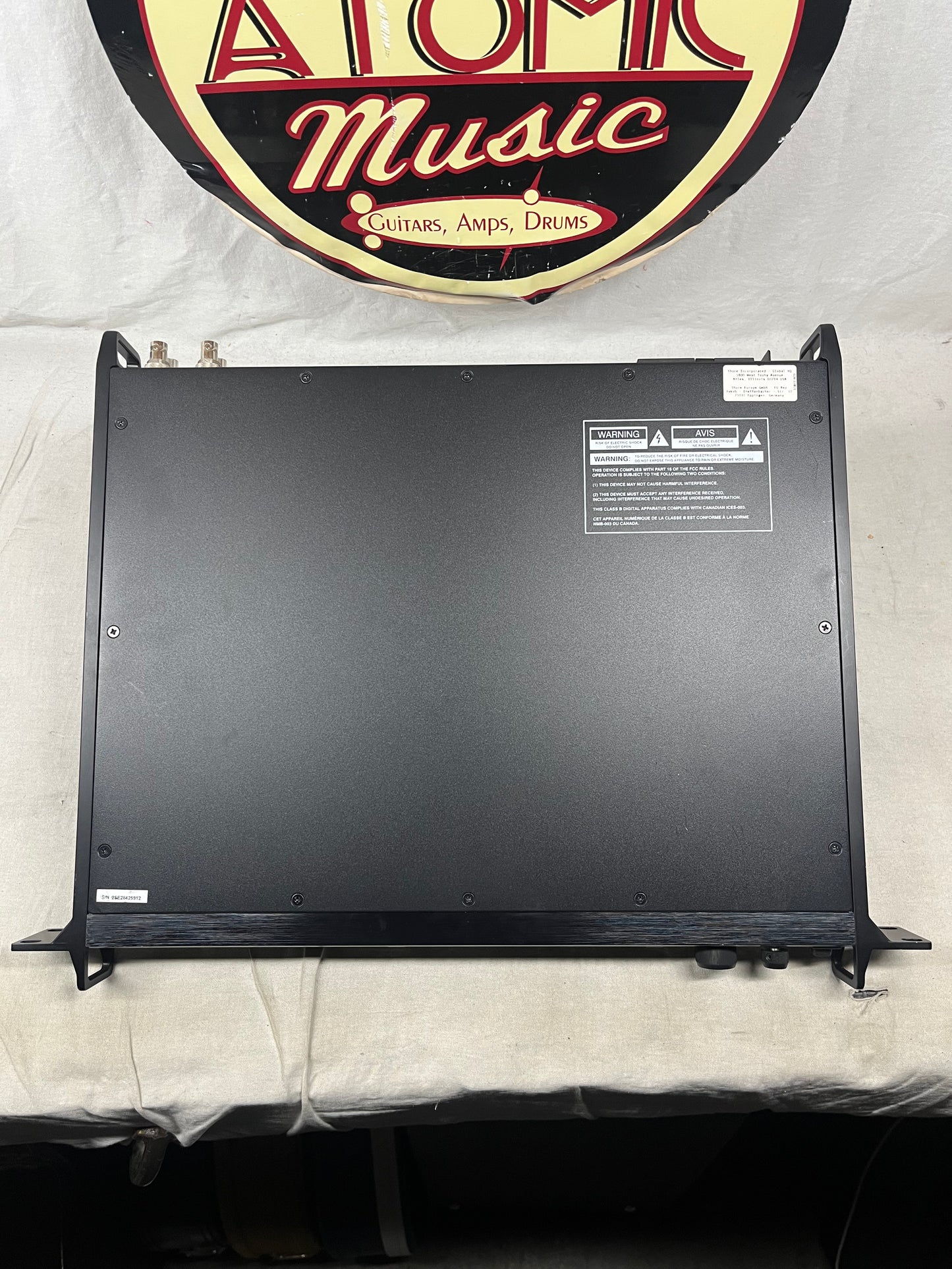 Shure AXT600 axt 600 Axient Wireless Spectrum Manager Rack Module - 470-952 MHz
