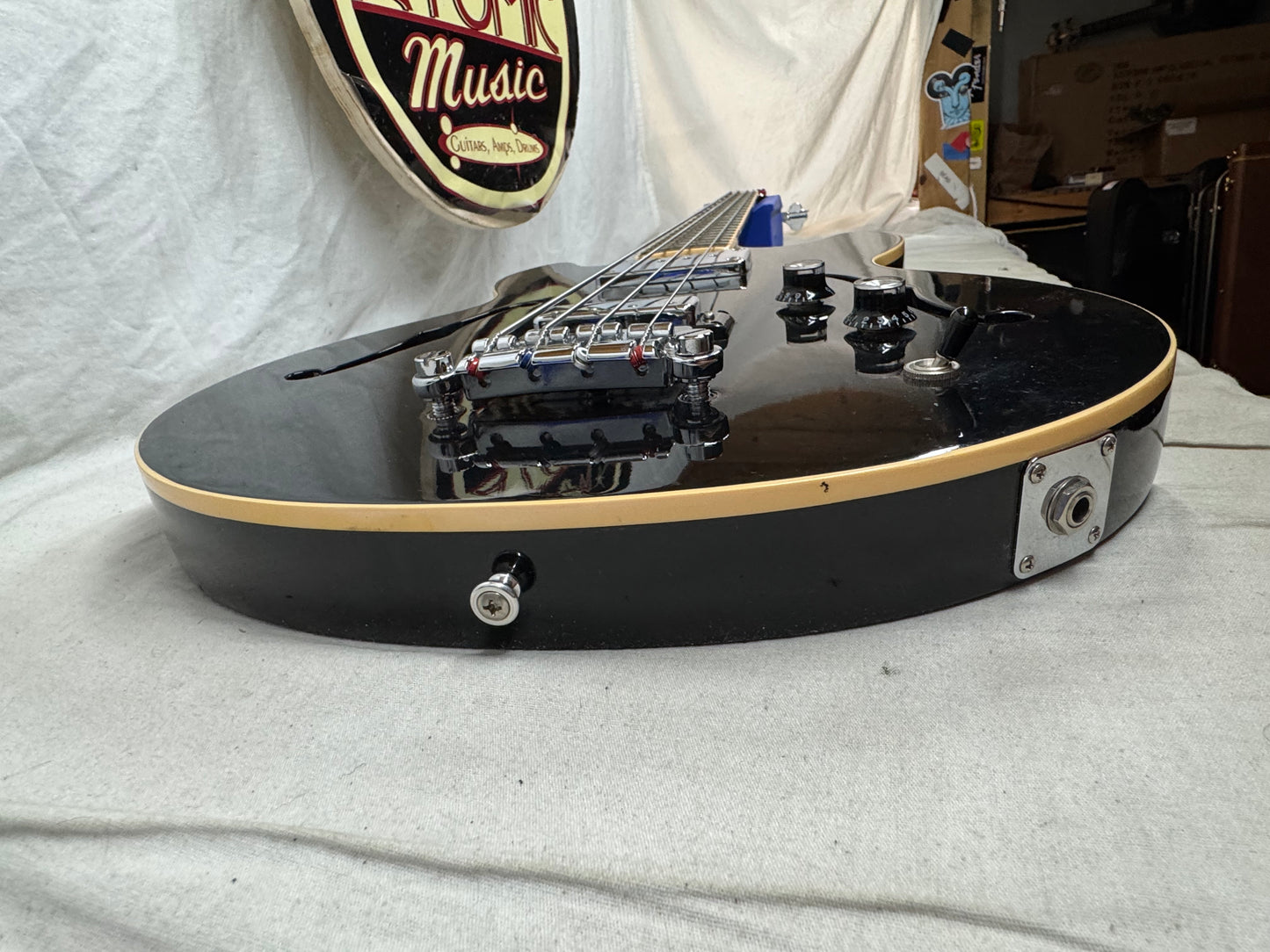 Gibson BADCEBCH1 Midtown Standard Semi-Hollowbody 4-string Bass with Case 2013 - Ebony / Black