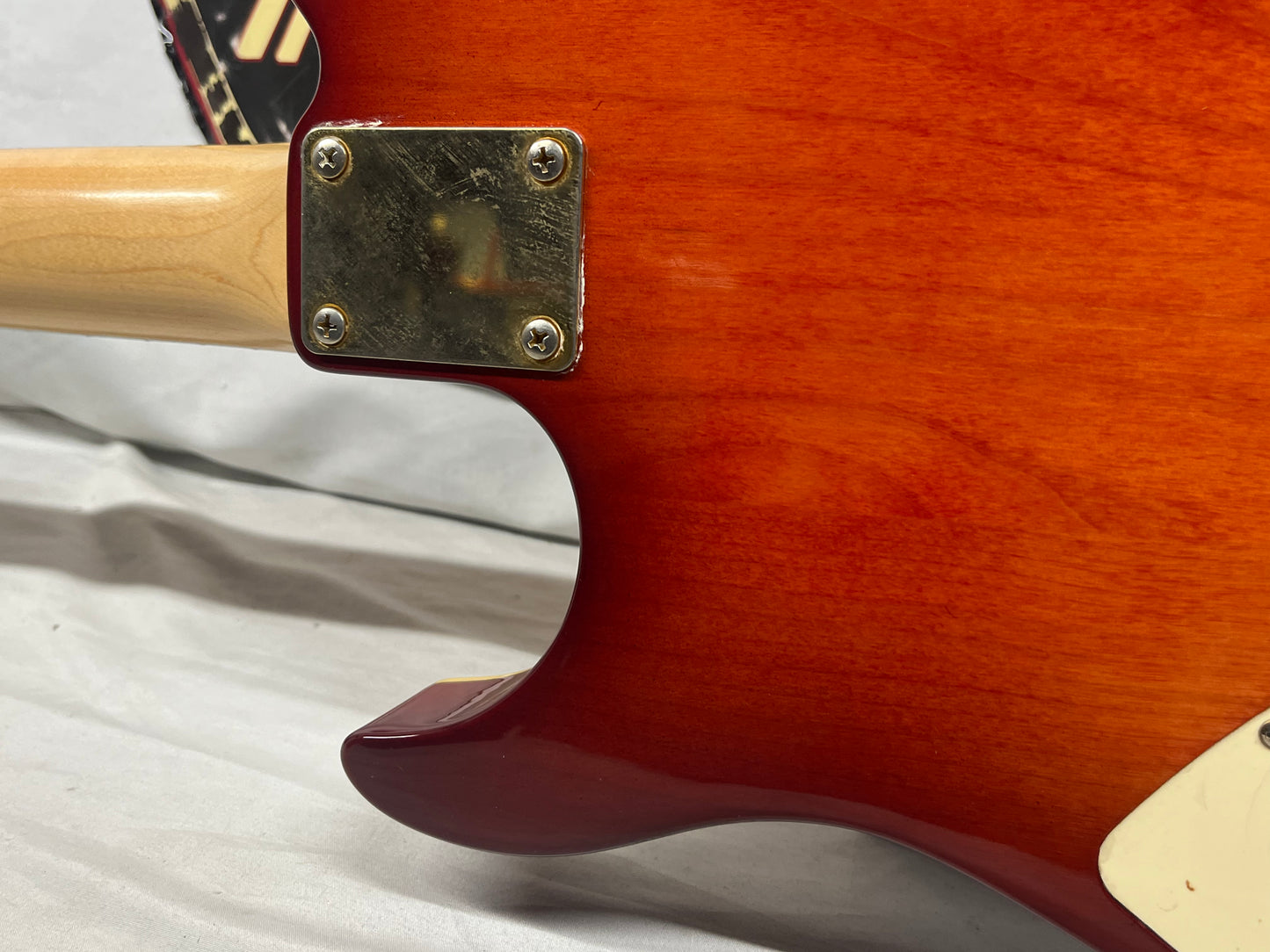 Yamaha Pacifica 302-S Singlecut Electric Guitar - Cherry Sunburst