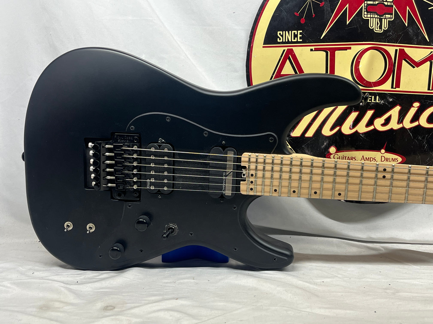 Schecter Diamond Series Sun Valley Super Shredder with Case