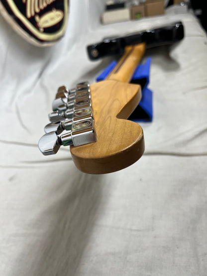 Fender Standard Stratocaster Strat MIM - Made in Mexico Electric Guitar