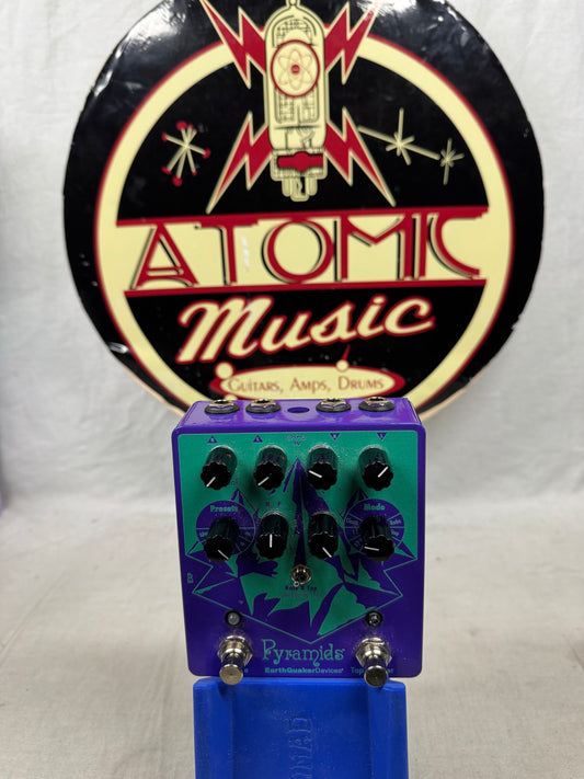 EarthQuaker Devices Pyramids Flanger Pedal
