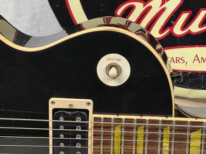 Gibson Les Paul Classic Guitar with Case - Image 3