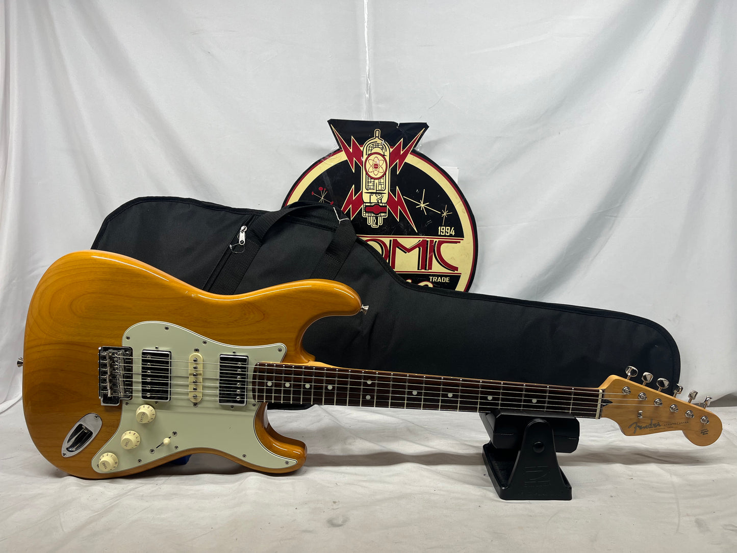 Fender 2024 Collection, Made in Japan Hybrid II Stratocaster Strat HSH with Gig Bag - Vintage Natural