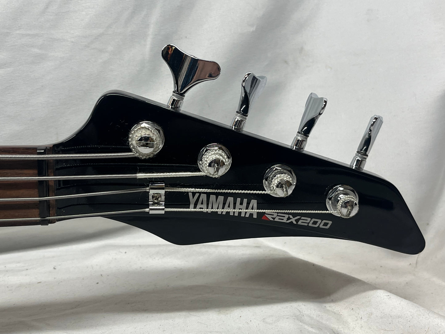 Yamaha RBX-200 4-String Doublecut Electric Bass