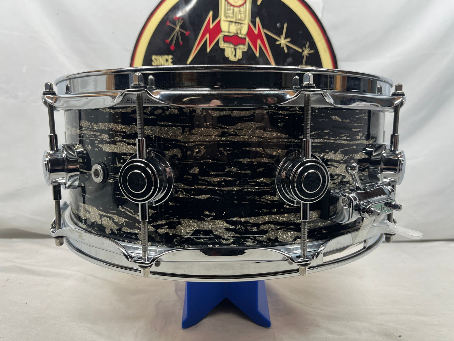 DW Collector's Series Snare Maple 333 14" x 5.5" - Black Oyster Glass
