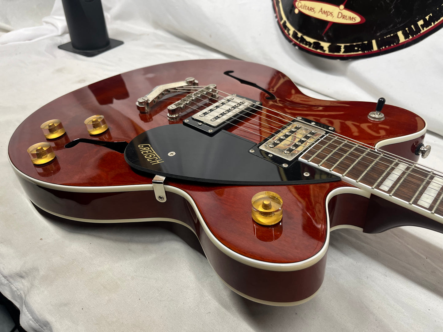 Gretsch Streamliner G2622 Semi-Hollow Body Electric Guitar