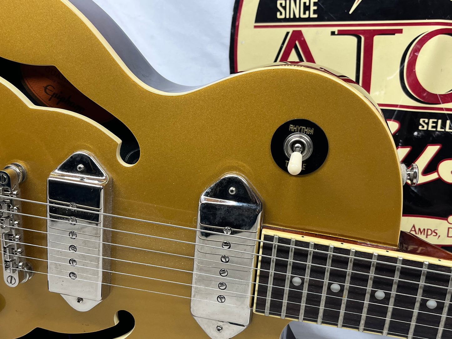 Epiphone Wildkat Studio Semi-Hollow Body Electric Guitar with Case - Metallic Goldtop
