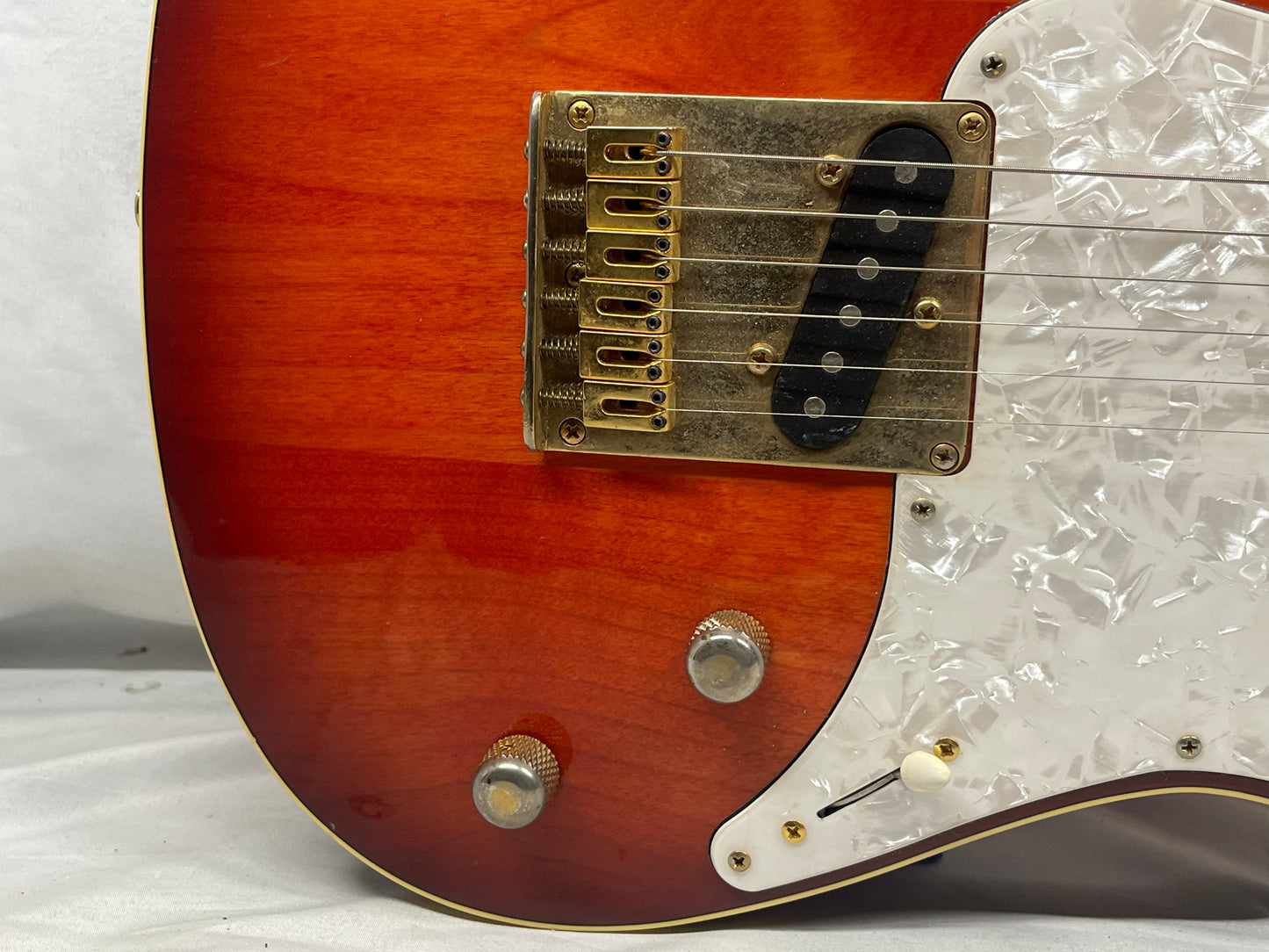 Yamaha Pacifica 302-S Singlecut Electric Guitar - Cherry Sunburst
