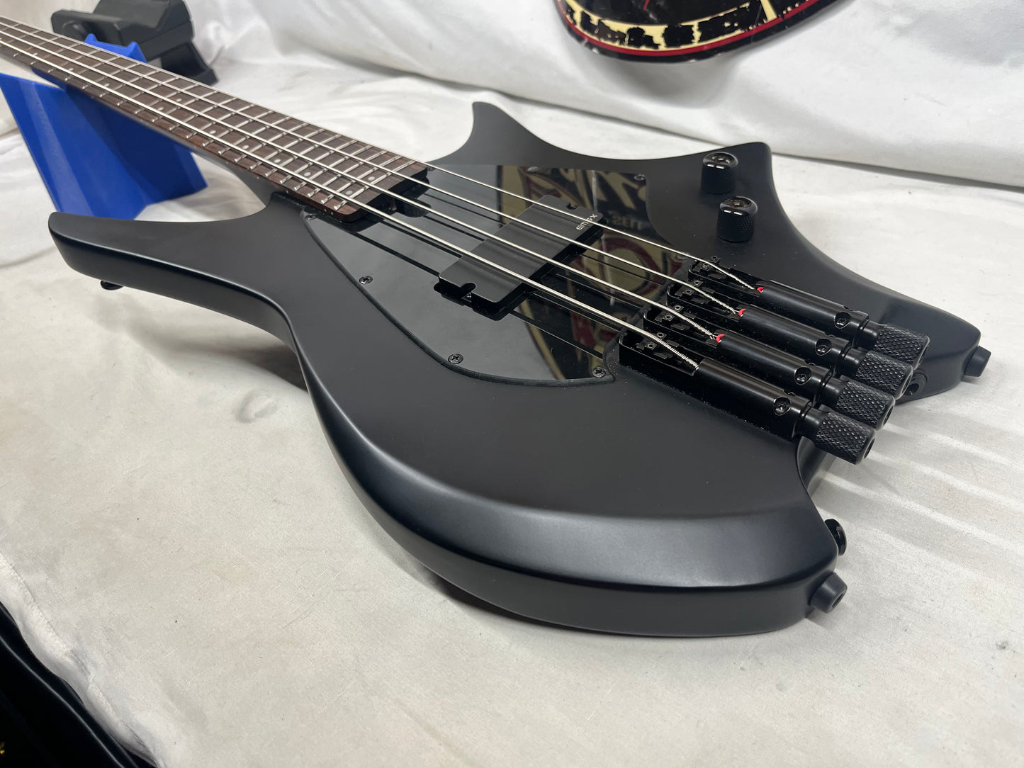 HILS Guitars NEXT HNB3 Short Scale Headless 4-string Bass 2025 - Matte Black