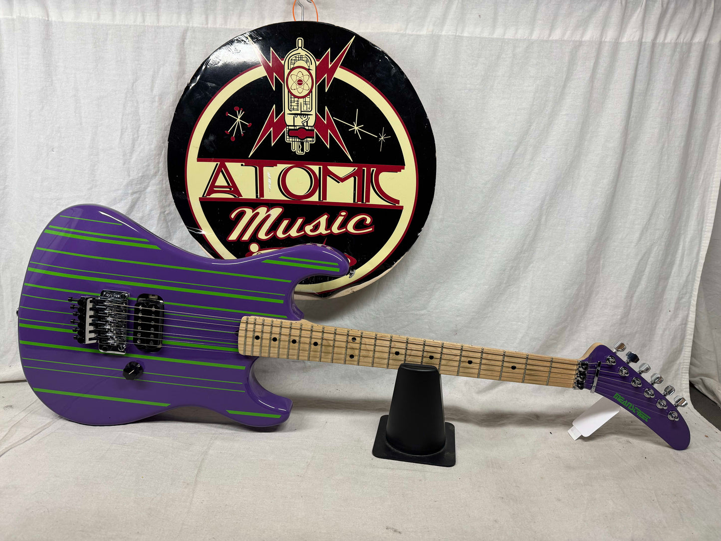 Mean Street Guitars meanstreet Unchained Tour Guitar with Case - Joker