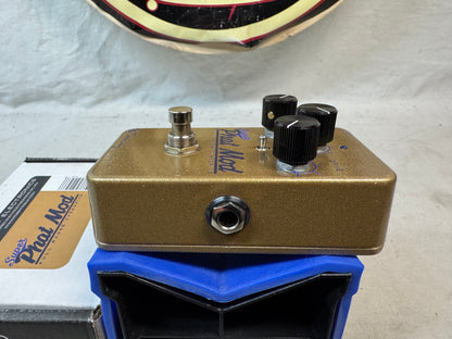 Keeley Electronics Super Phat Mod Full Range Overdrive Pedal with Box