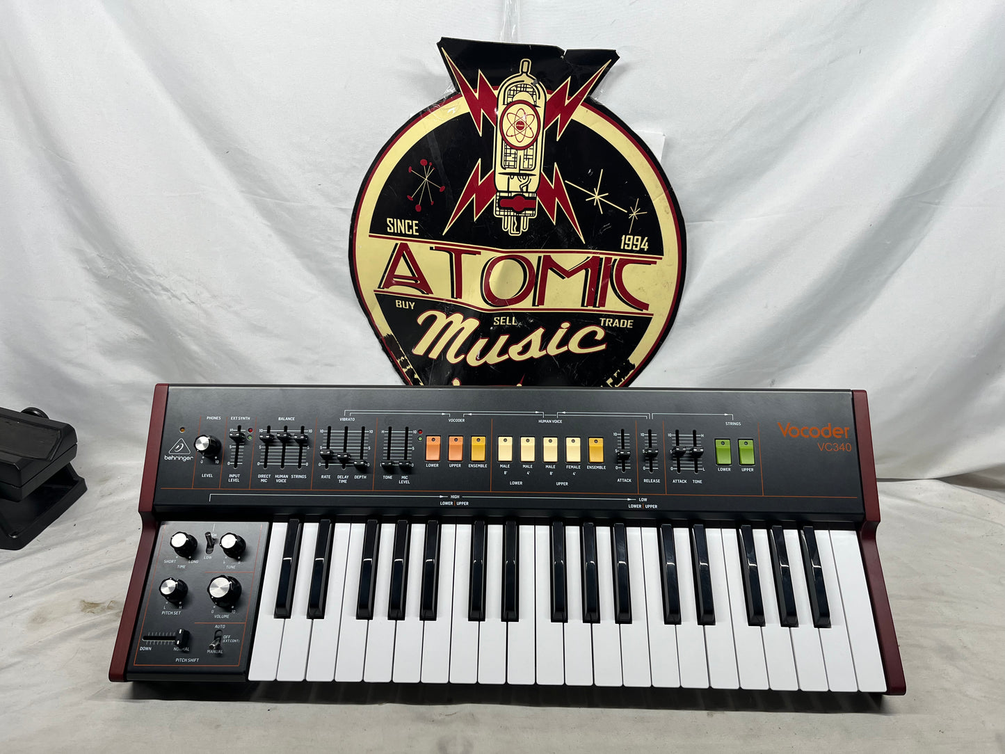 Behringer VC340 37-Key Analog Vocoder Synthesizer Keyboard