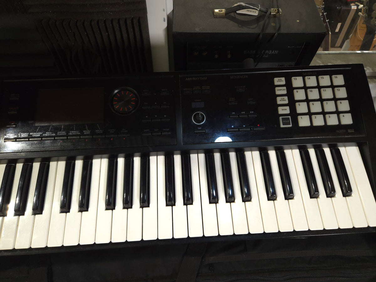 Roland FA-06 61-Key Music Workstation 2014 - Present - Local Pickup Only
