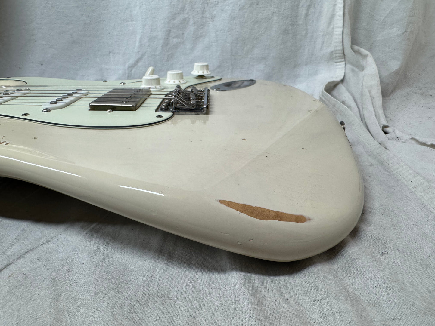LsL Instruments Saticoy HSS (22 fret) Guitar with Case - Vintage Cream