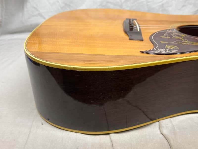 Gibson Hummingbird Dreadnought Acoustic Guitar with Case - needs work! - Image 16