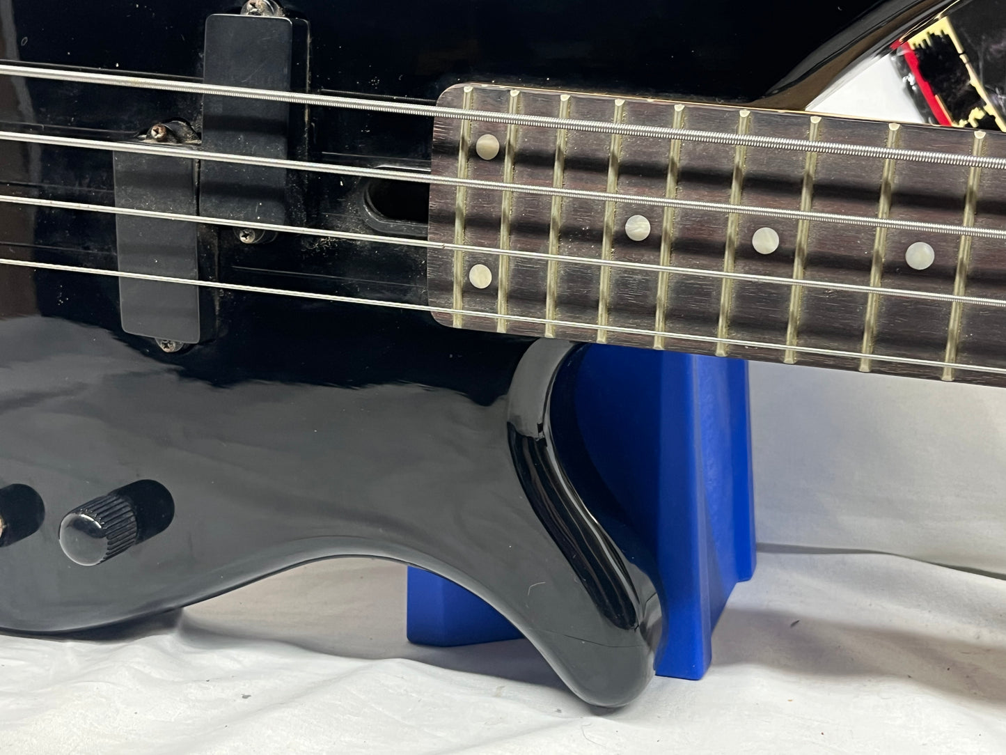 Yamaha RBX-260 4-String Doublecut Electric Bass