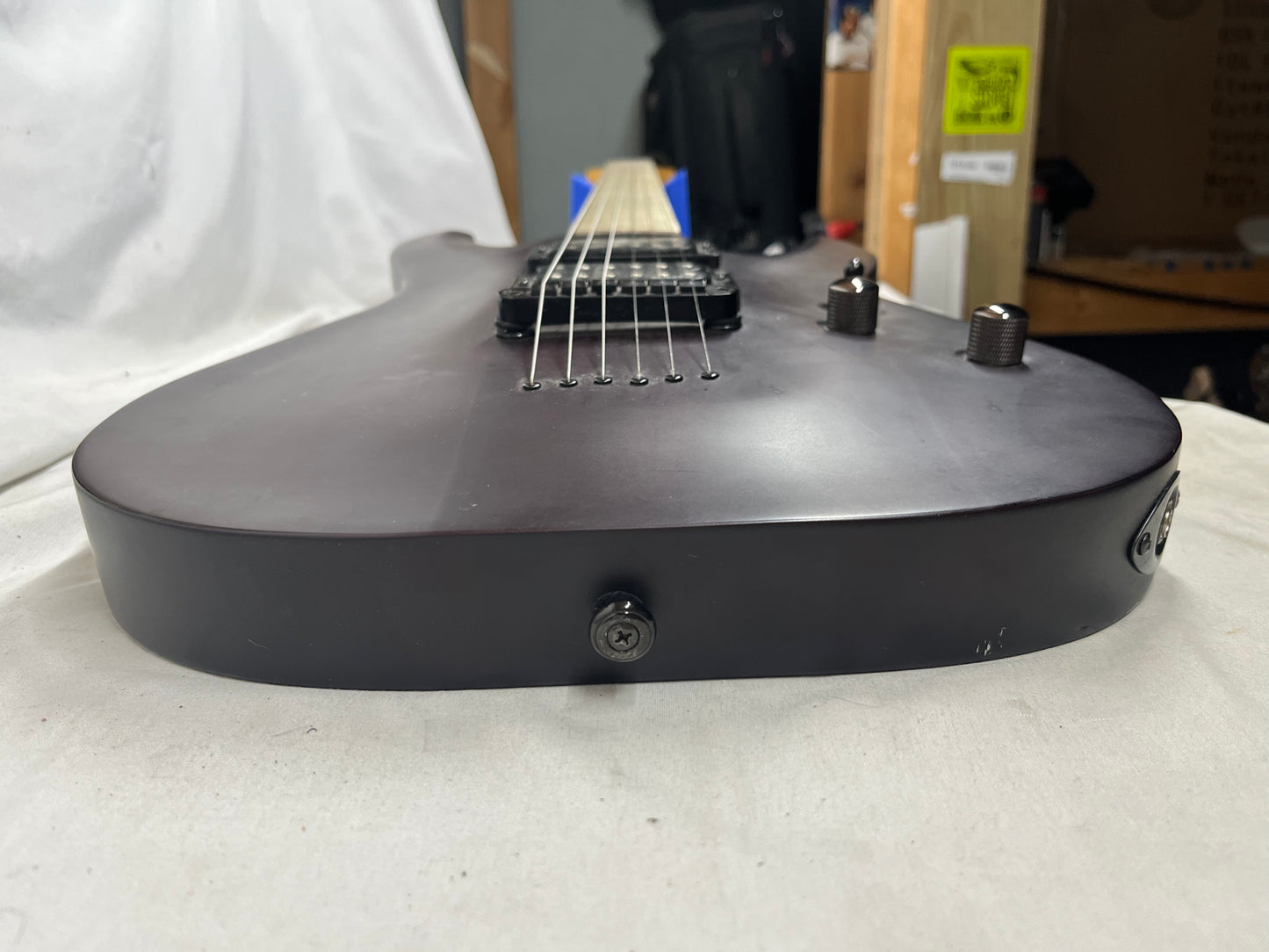 Schecter Diamond Series Omen-6 Doublecut Electric Guitar