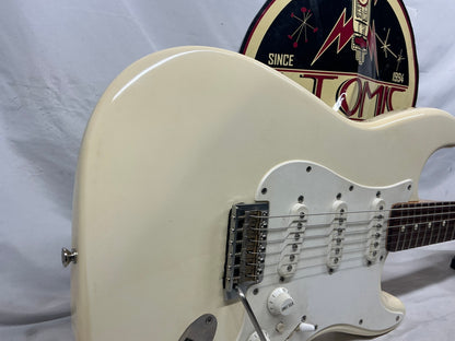 Fender Stratocaster (Squier Series) - White