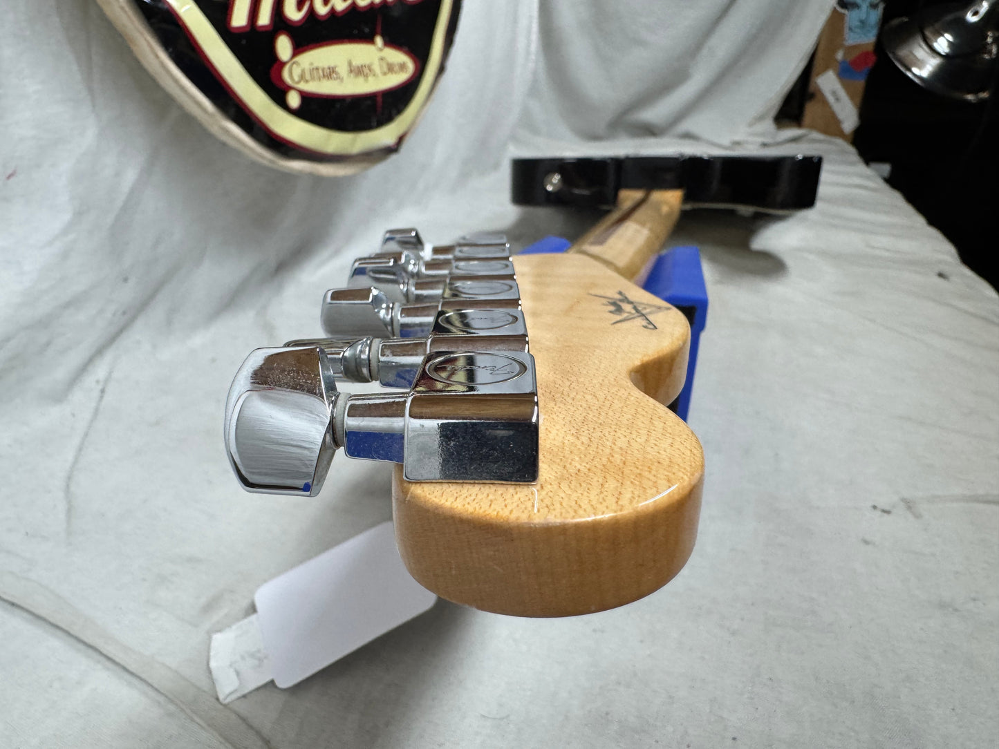 Fender Custom Shop American Classic Telecaster Guitar with Case - 3-Color Sunburst / Rosewood fingerboard