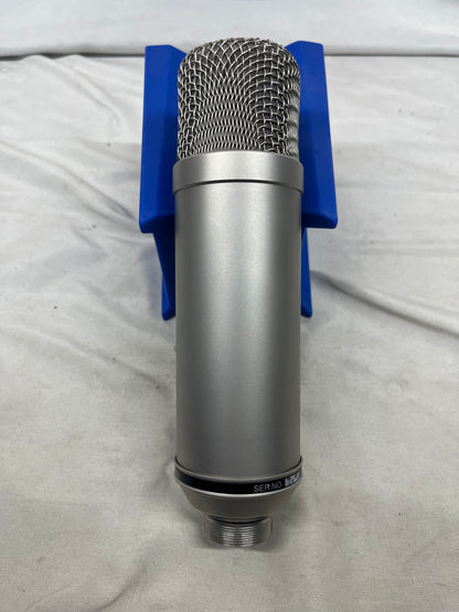 RODE NTV Large Diaphragm Cardioid Tube Condenser Microphone with Case