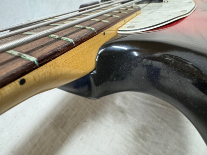 Fender USA Mustang 4-string Bass with Case 1974 - 3-Color Sunburst / Rosewood fingerboard