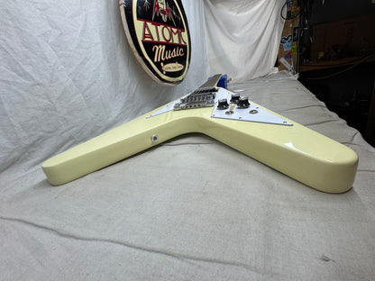 Gibson DSVS00CWCH1 '70s Flying V Guitar with Case 2023 - Classic White