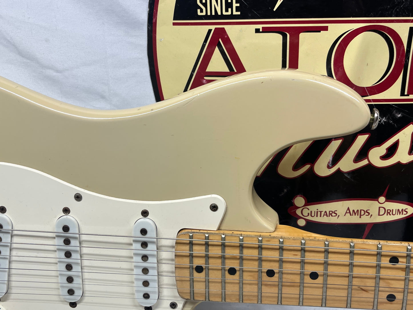 Harmony S-Style Doublecut Electric Guitar