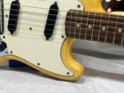 Fender Mustang Electric Guitar 1975 with Hard Case