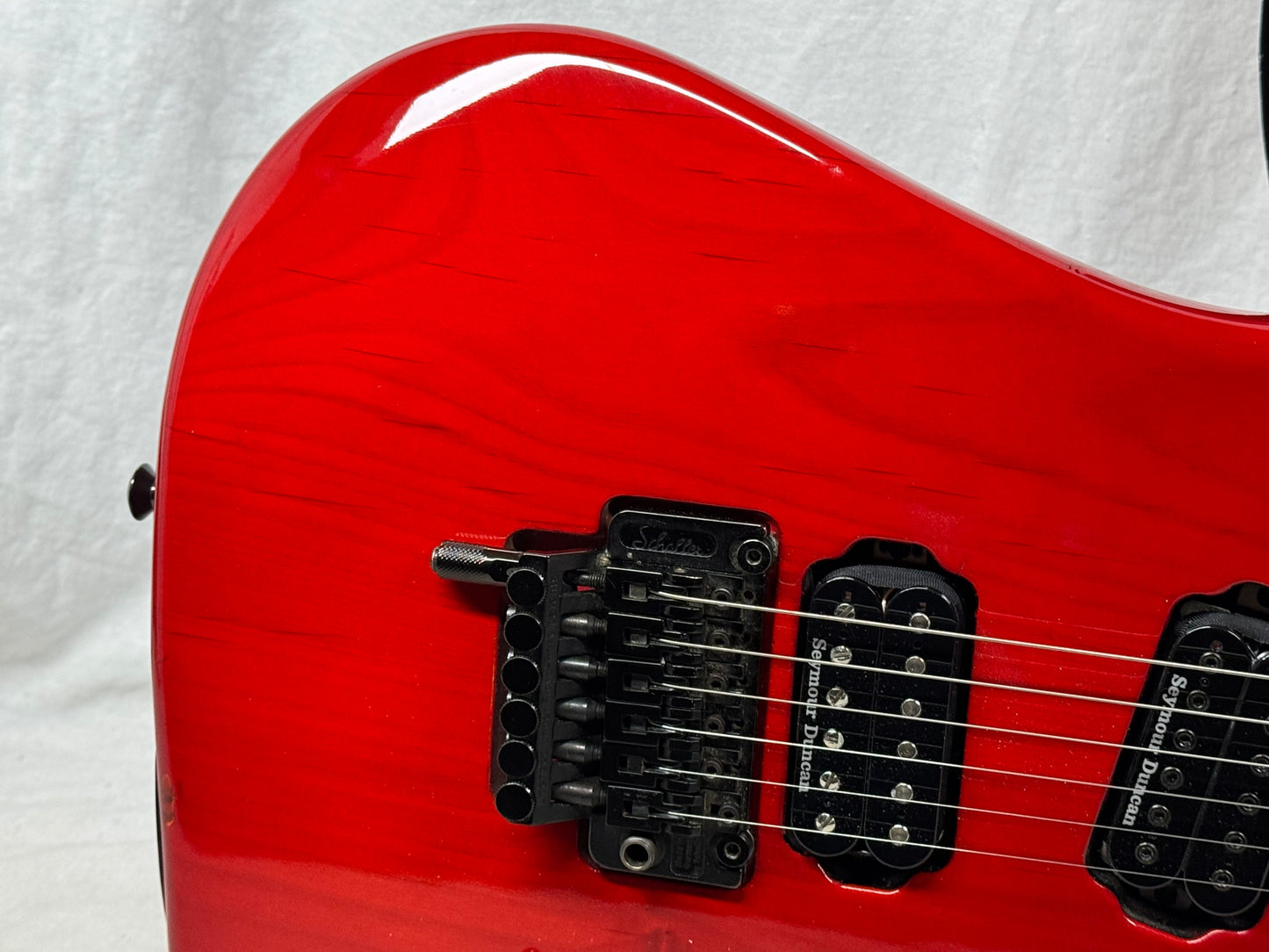 Hamer USA Diablo Guitar with Gator Case - Red