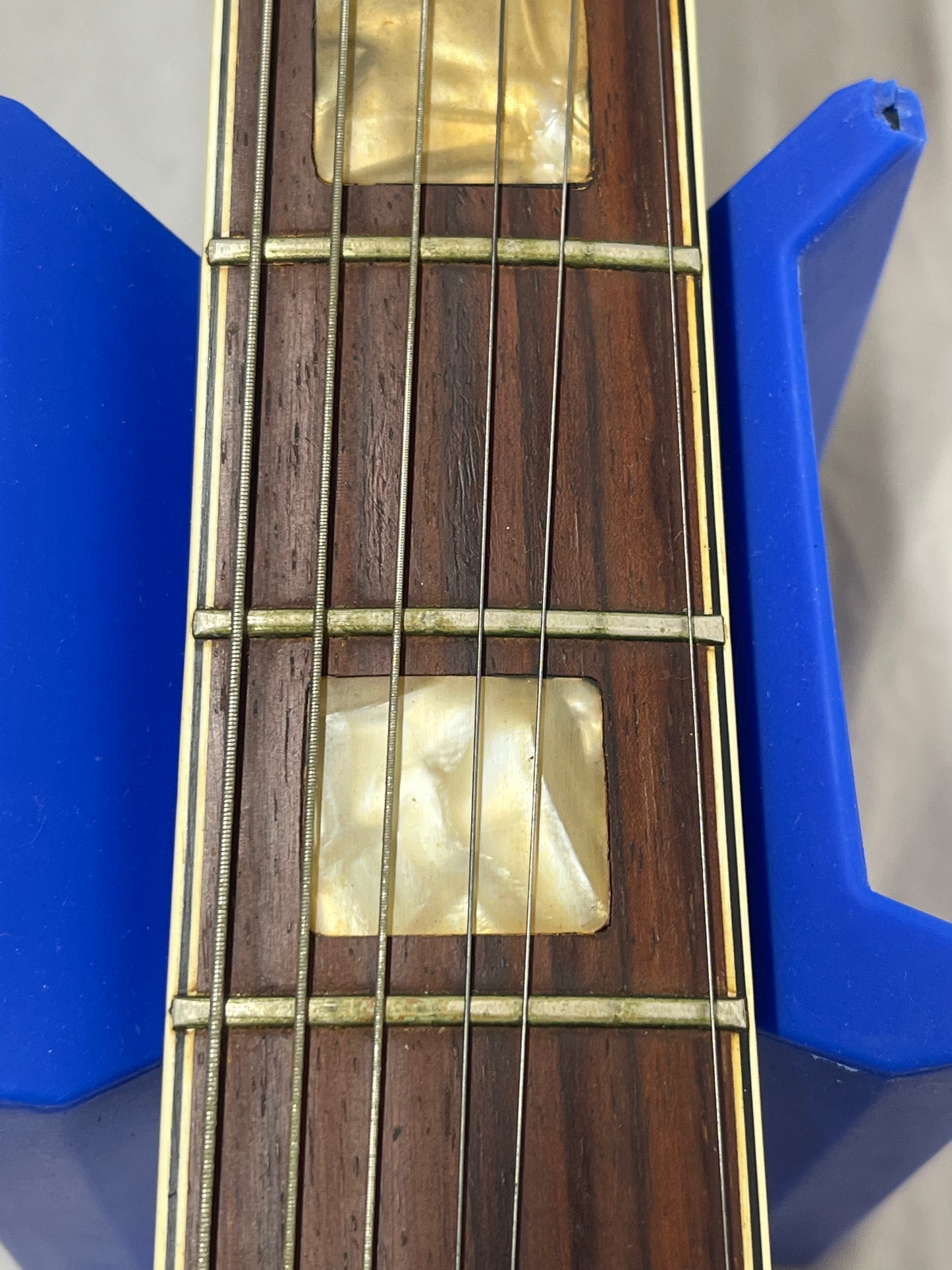 Univox Singlecut LP-Style Electric Guitar with Case