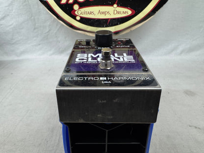 Electro-Harmonix EH 4600 eh4600 Small Clone Chorus Pedal