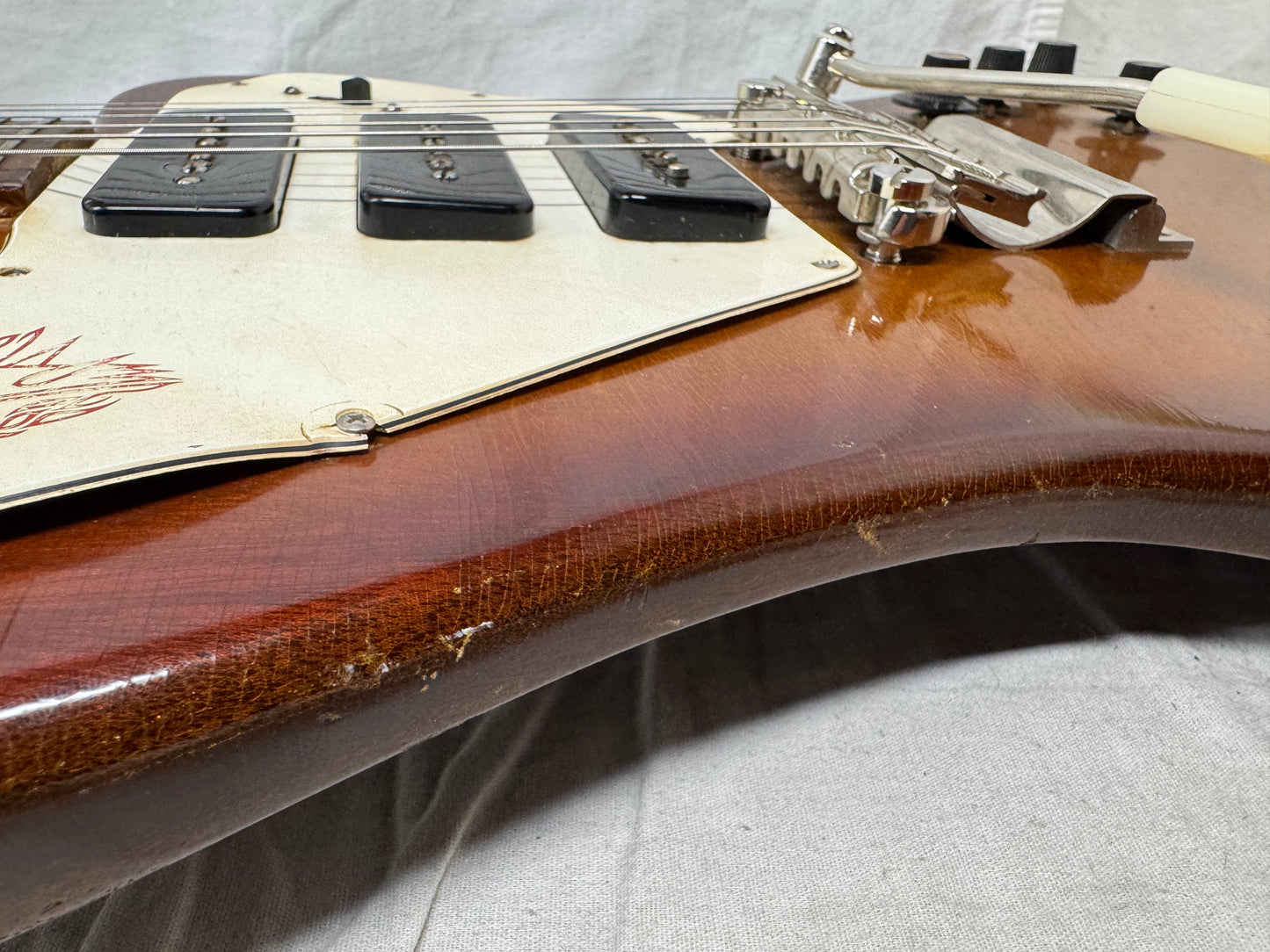 Gibson Firebird III 3 Non-Reverse Guitar with Case 1968 - Sunburst