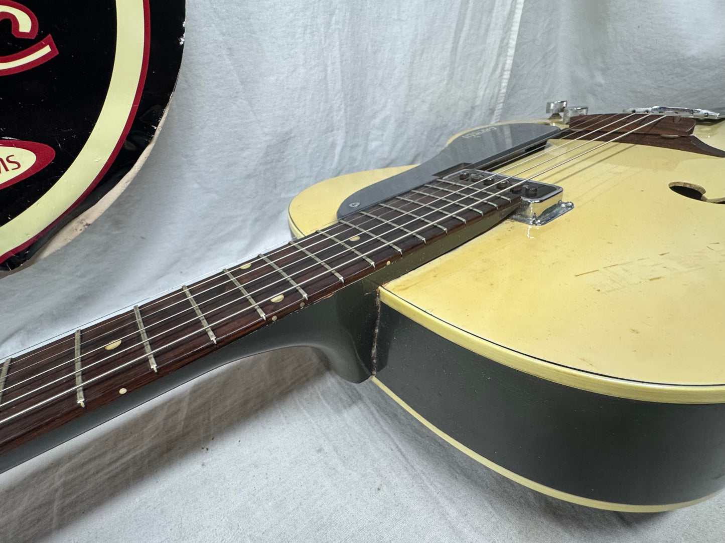 Gretsch USA 6187 g6187 Clipper Hollowbody Guitar with Case - neck/headstock repaired 1957 - Cream / Cadillac Green
