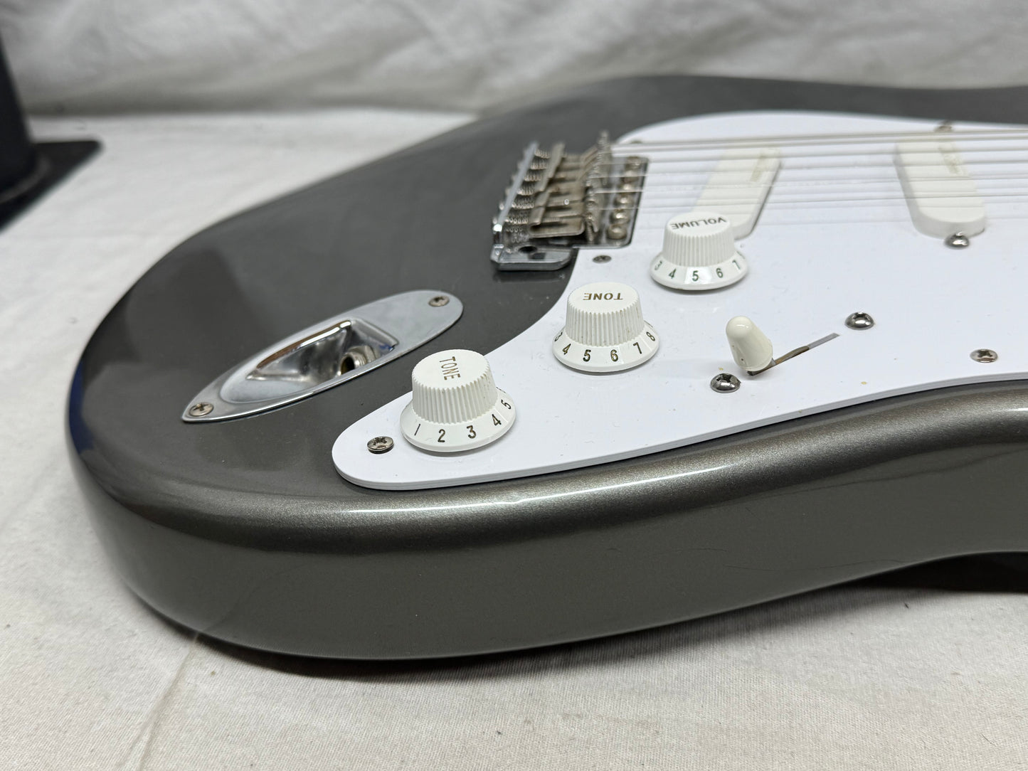 Fender USA Eric Clapton Stratocaster Guitar with Case - Lace Sensor Pickups 1993 - Pewter / Maple neck
