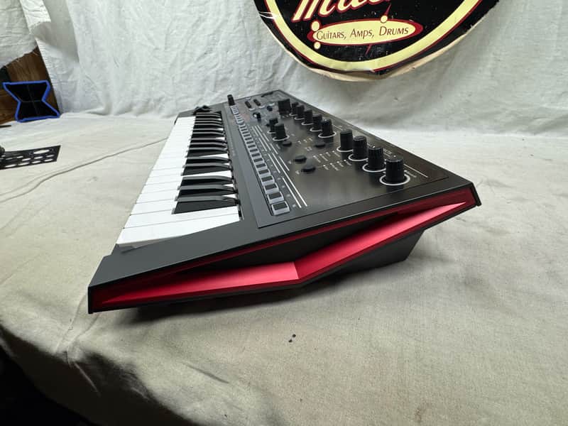 Roland JD-Xi Synthesizer Keyboard with Power Supply - Image 8