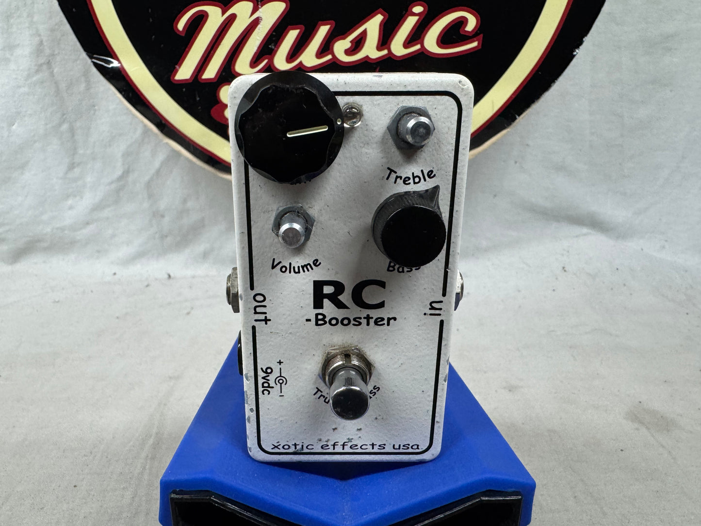 Xotic Effects RC Booster v1 Boost Pedal - missing some knobs