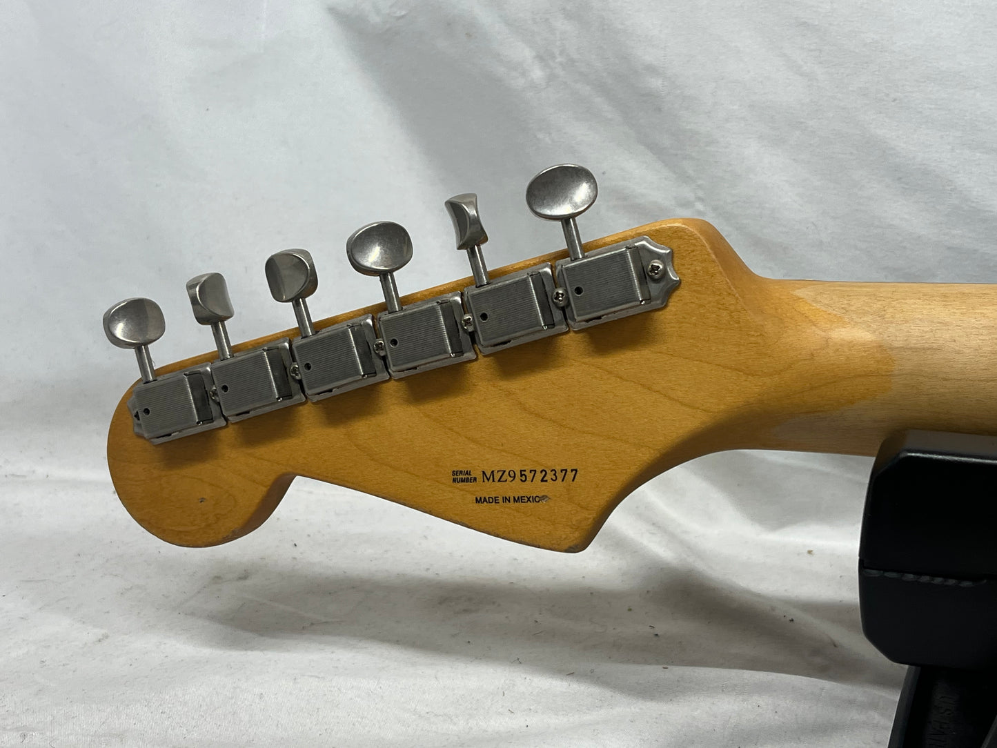 Fender Road Worn '60s Stratocaster Strat Electric Guitar 2010 - Olympic White