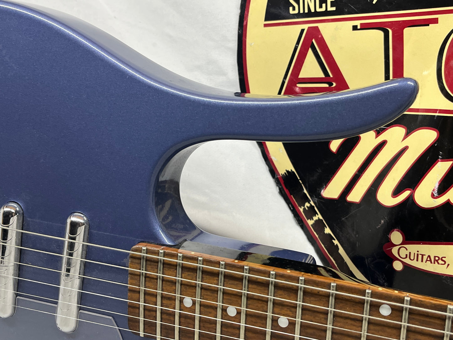 Danelectro RARE Longhorn Doublecut Electric Guitar with Case - Too Blue