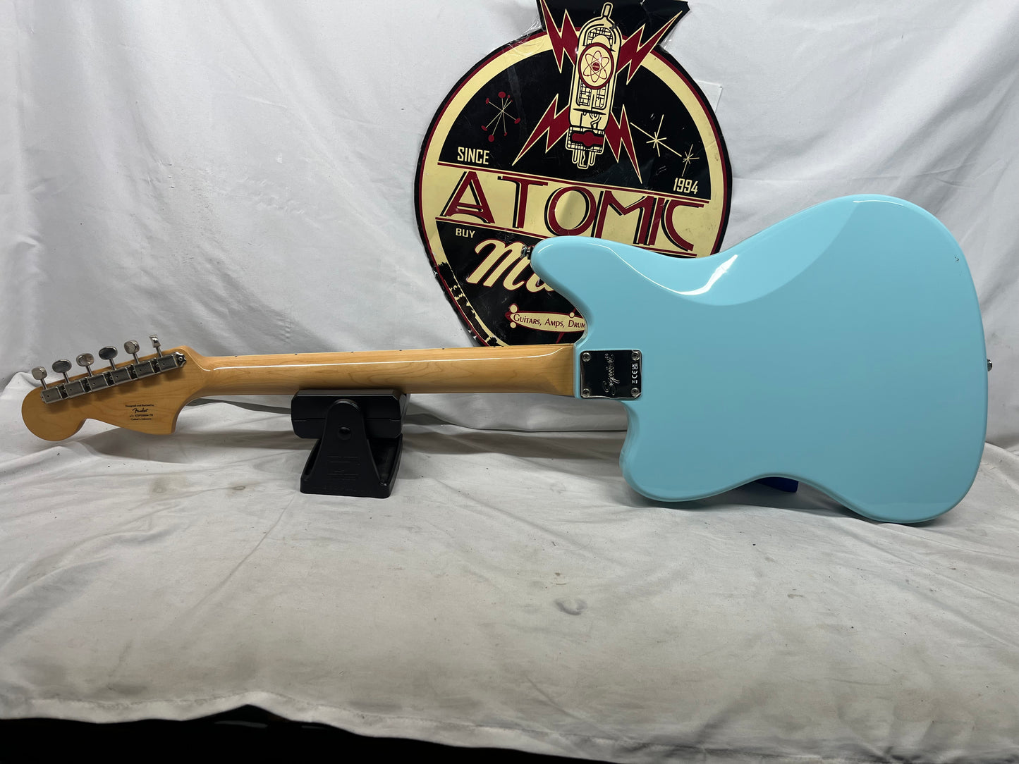 Squier Factory Special Run Classic Vibes '70s Jaguar Electric Guitar - Daphne Blue