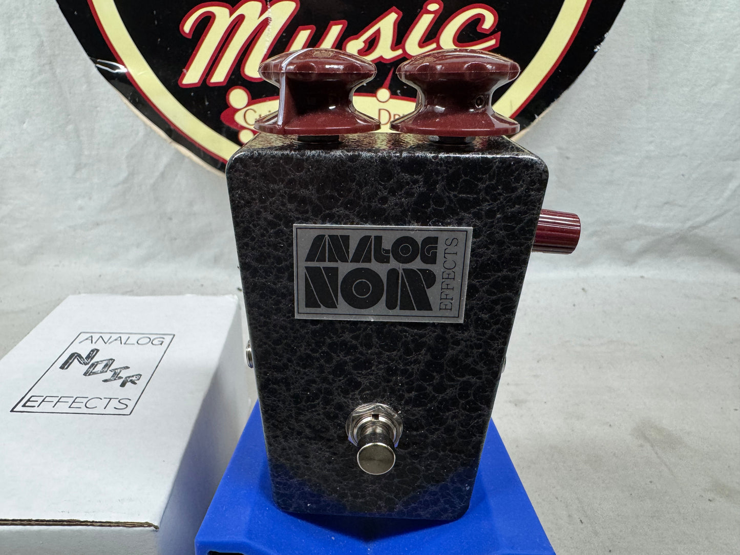 Analog Noir Effects Fuzz Face fuzzface Ge Germanium Fuzz Pedal with Box 2026