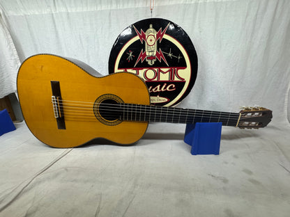 Masaru Kohno Classical Acoustic Guitar with Case - MIJ Made In Japan - previously owned by Charlie Byrd 1979