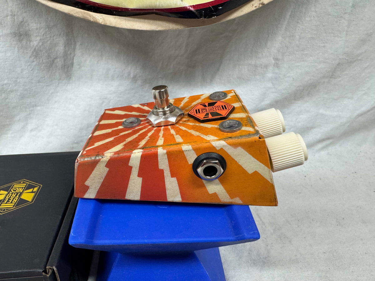 Beetronics Vezzpa Octave Fuzz Pedal with Box - Custom Shop Colorway
