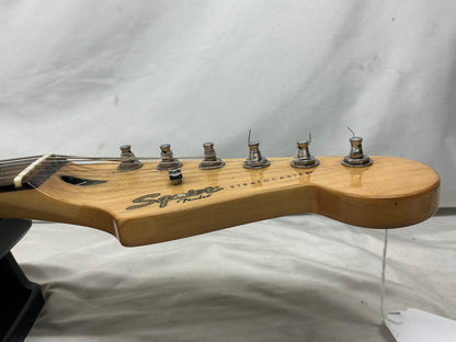 Squier Stratocaster - White