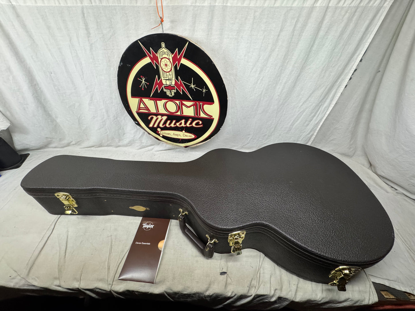 Taylor 324ce 324 ce Grand Auditorium Acoustic Guitar with Case 2019