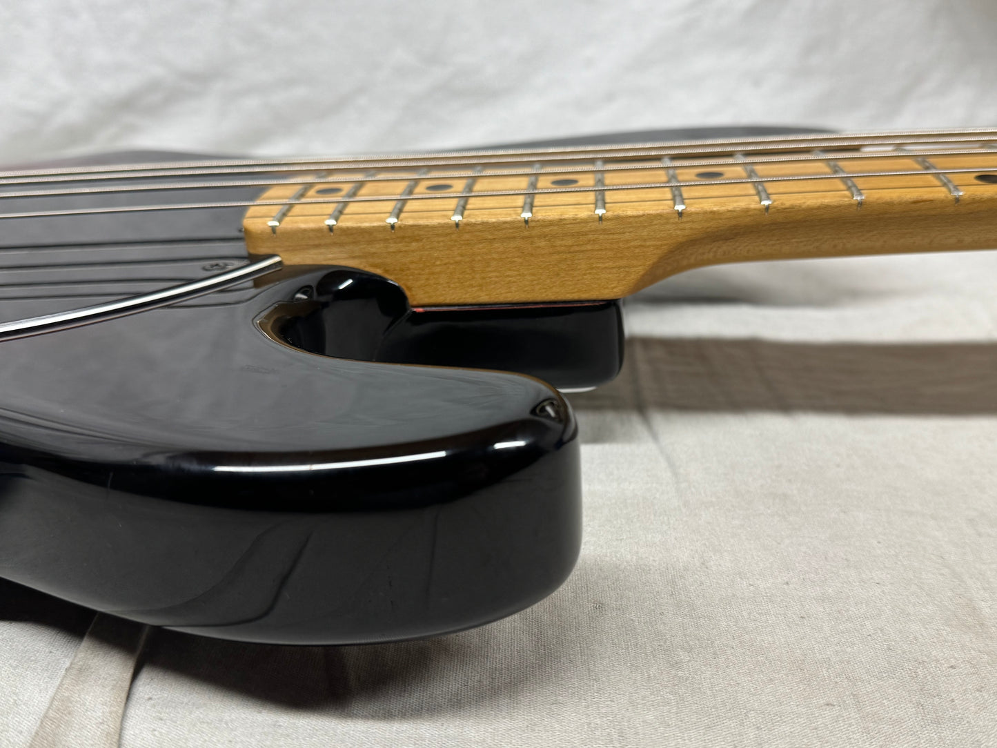 Ernie Ball Music Man Stingray 3 EQ H 3eq 4-string Bass with Case 2004 - Black Cherry Burst