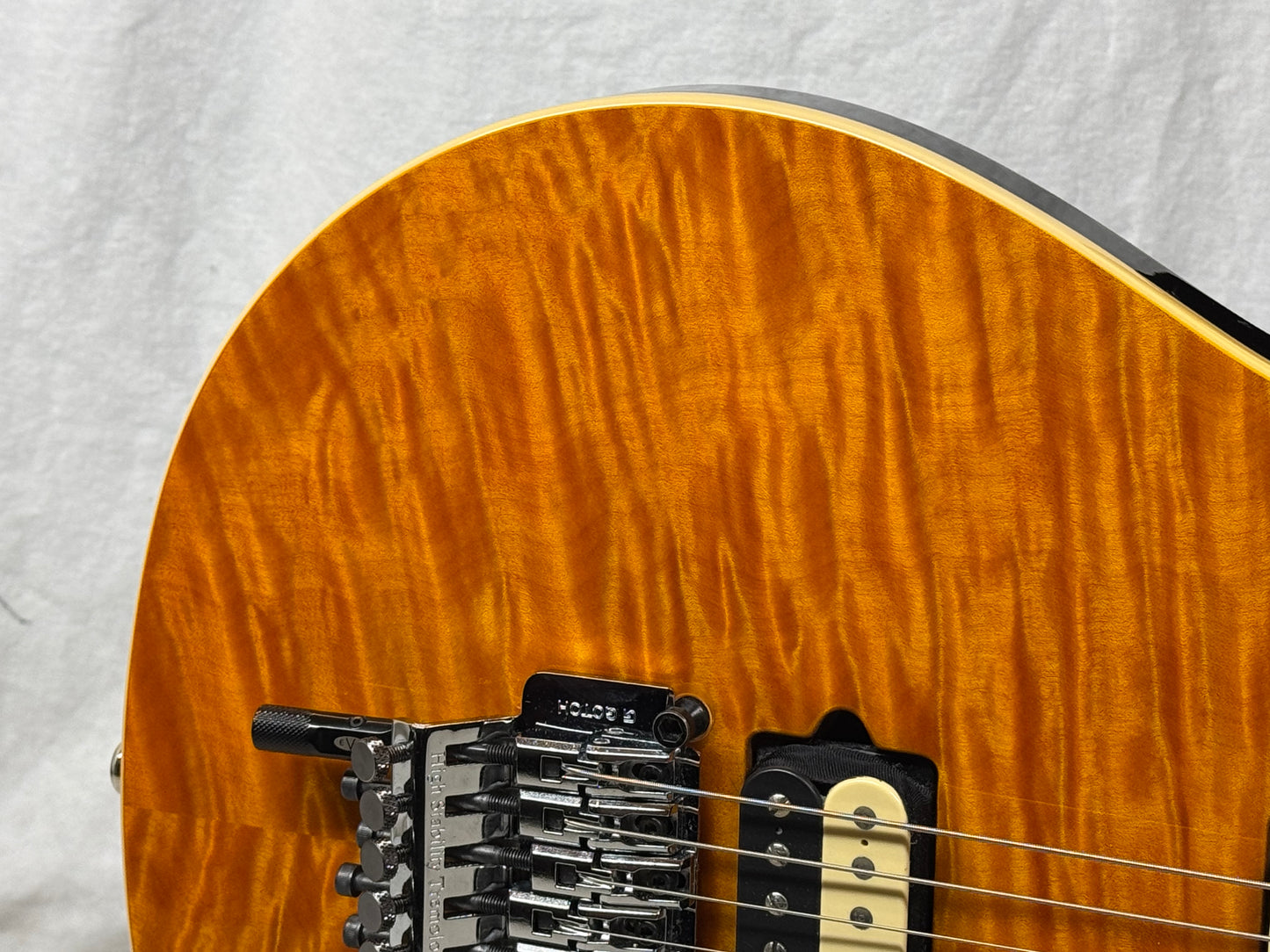 Ernie Ball Music Man Axis Guitar with Hard Case 2007