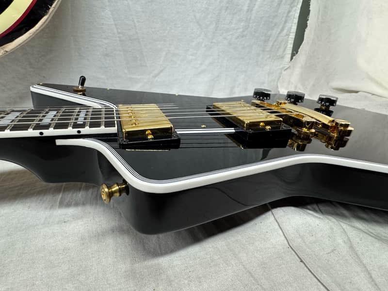 Gibson USA Custom Shop Explorer Custom Guitar with COA + Case - Image 22