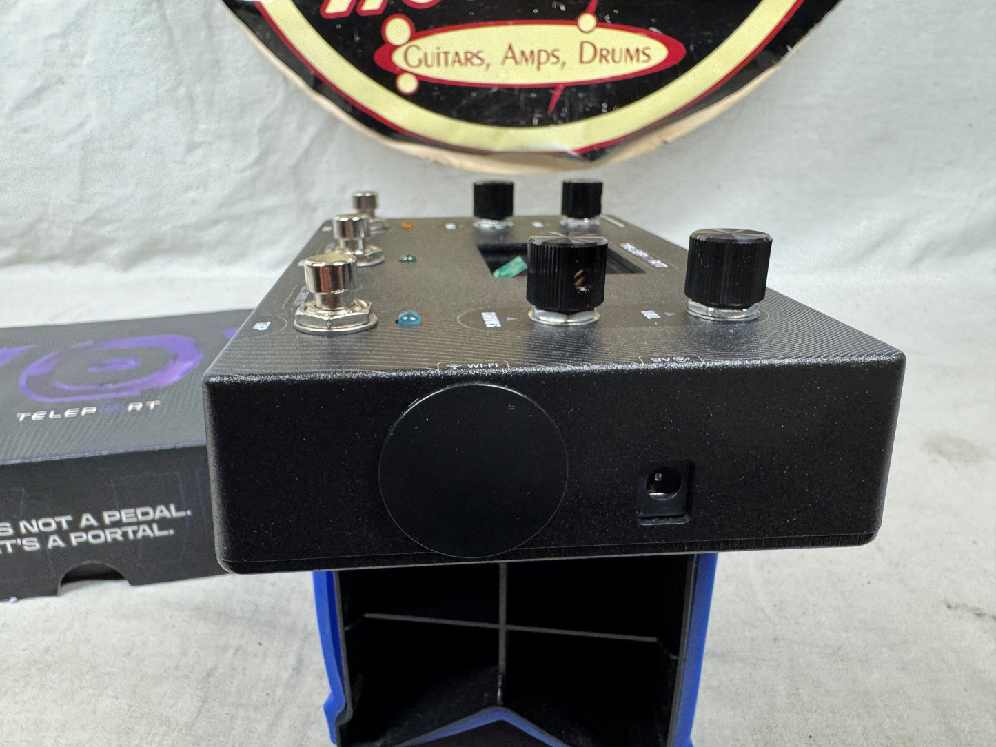 GuitarGate Labs Teleport Collaborative Looper Pedal with Box